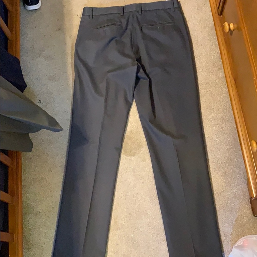 New Grey Dockers Men’s Dress Pants - Picture 3 of 6